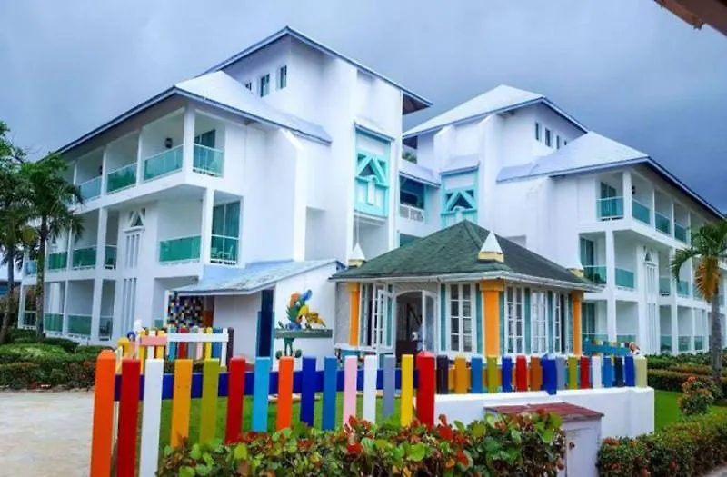 Grand Paradise Playa Dorada Puerto Plata 4*,
