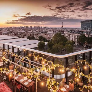 Hotel Novotel Porte Versailles
